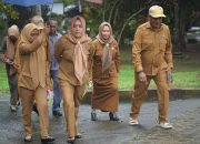 Bupati FAM Sidak Kebersihan Lingkungan Kantor OPD,Ini Pesannya