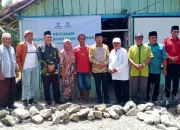 Terima Bantuan Rumah Layak Huni,Saina Umasugi, Terimakasih Bupati FAM