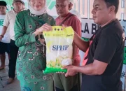Jadi Sponsor Bupati Cup III, PT Bank Bobato Lestari Beri Suprise Ke Suporter