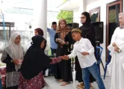Ketua DPRD Kepsul Dan Keluarga Berbagi Berkah Ramadan