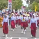 Semarak Hardiknas 2026 di Sula, 60 SD Dan SMP Tampilkan Aksi Terbaik Gerak Jalan 